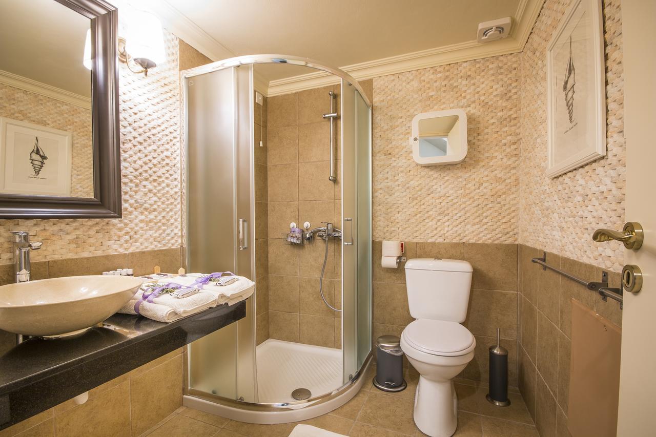 Symi Nautilus Luxury Suites ภายนอก รูปภาพ