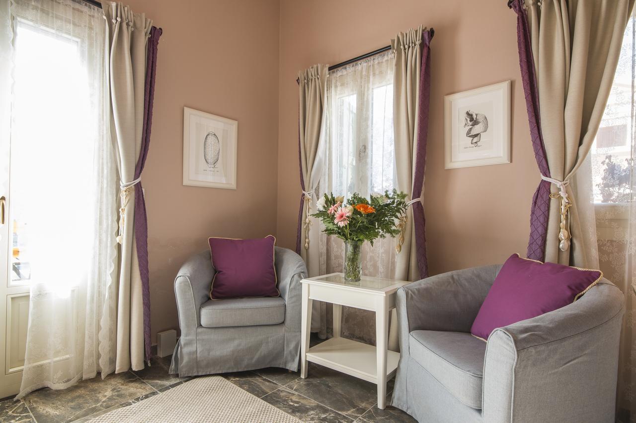 Symi Nautilus Luxury Suites ภายนอก รูปภาพ