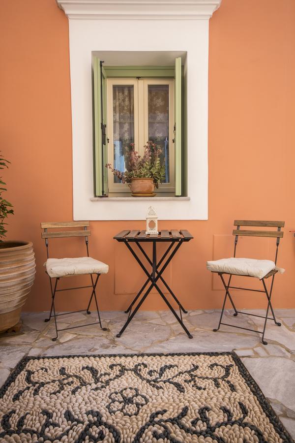Symi Nautilus Luxury Suites ภายนอก รูปภาพ